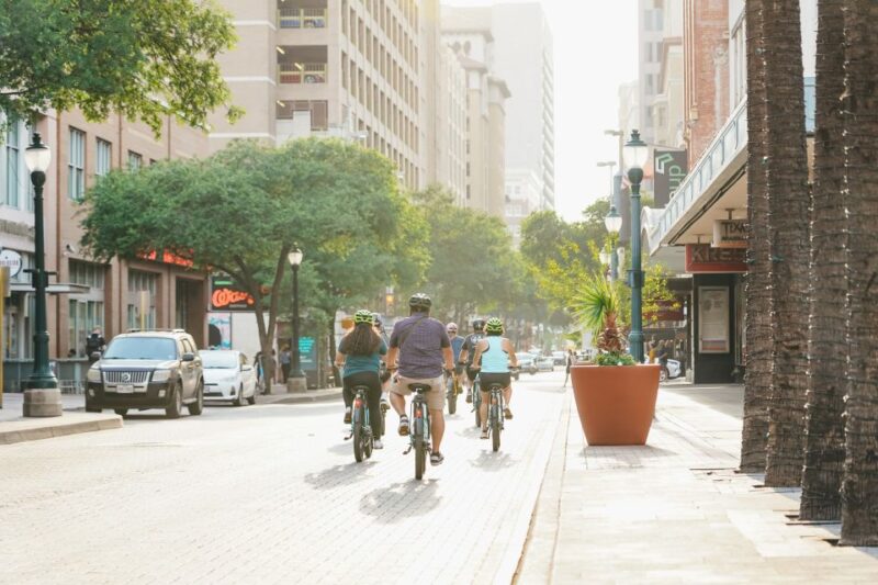 San Antonio: Murals & Hidden Gems E-Bike Tour - The Guides Approach and Route Flexibility