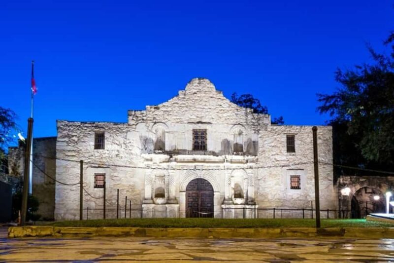 San Antonio: Private custom tour with a local guide - Key Points
