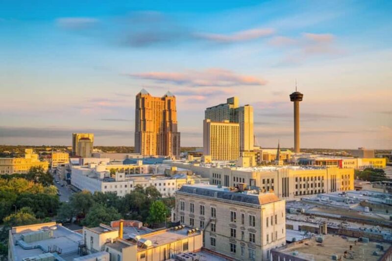 San Antonio: Private custom tour with a local guide - Hotel Pickup and Easy Logistics