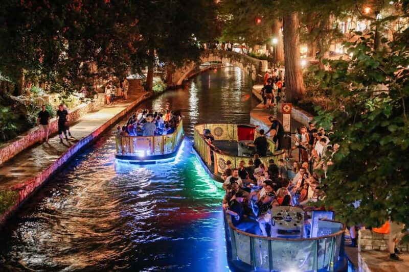 San Antonio: Spirits & Spirits Haunted Pub Crawl - Explore San Antonios Haunted Nightlife in Just 2 Hours