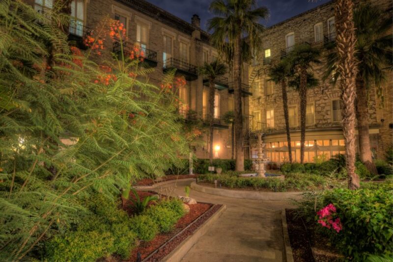 San Antonio: The Madames and Mayhem Ghost Tour - Practical Details: Meeting Point and Accessibility