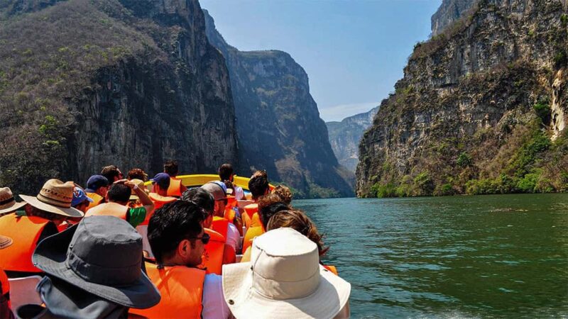 San Cristóbal: Canyon, Viewpoints & Chiapa de Corzo Tour - Sumidero Canyon Boat Ride: Up Close with Nature