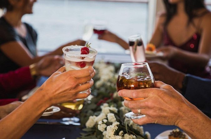 San Diego Christmas Day Dinner Buffet Cruise - The Winter Holiday Dinner Buffet