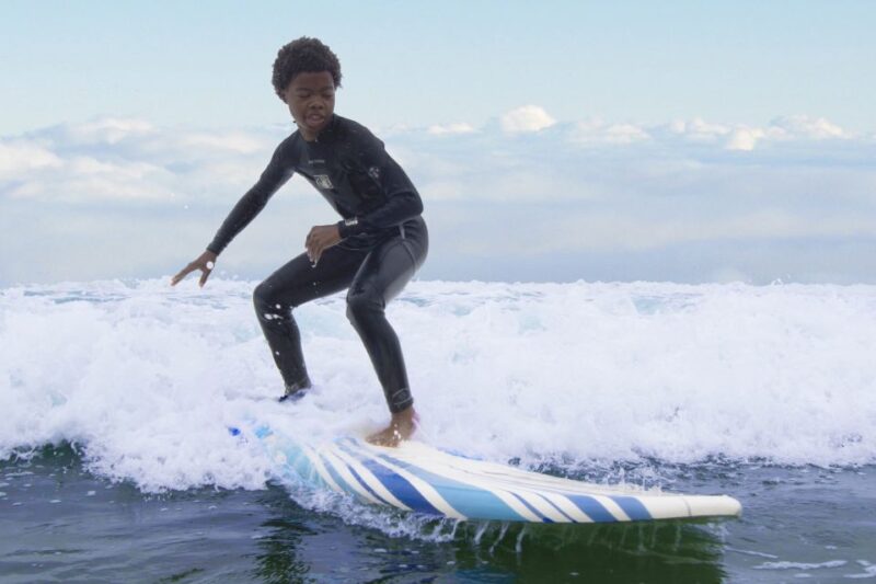 San Diego: Private Group Surf Lesson - Personalized Instruction from Enthusiastic Guides
