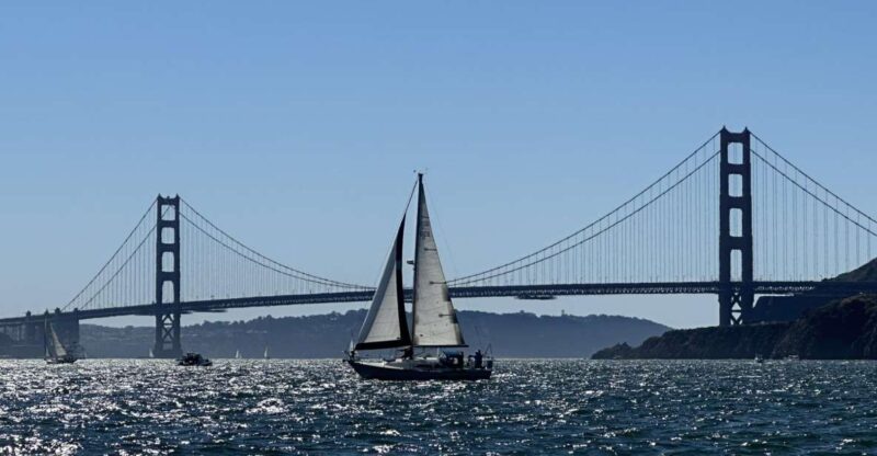 SAN FRANCISCO: (2hr) PRIVATE Sailing Experience 6 Guests - Experience a Personalized 2-Hour Sailing Excursion on San Francisco Bay for Up to 6 Guests