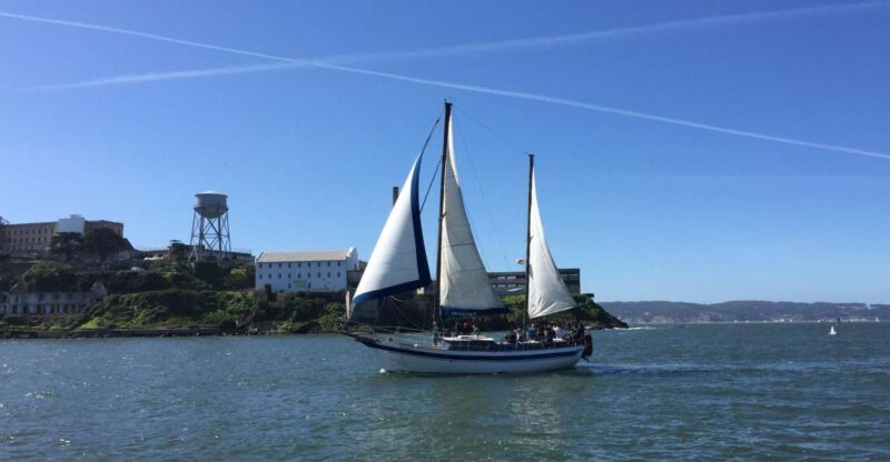 San Francisco: Bay Sailing Tour with Drinks - San Francisco: Bay Sailing Tour with Drinks – A Relaxing Water Adventure