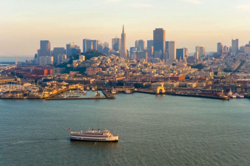 San Francisco: City Cruises Buffet Lunch or Dinner Cruise - The Experience: Music, Atmosphere, and Seating