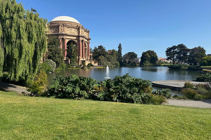 San Francisco City Tour in a Mercedes Sprinter Van - Take in Panoramic Views from Twin Peaks