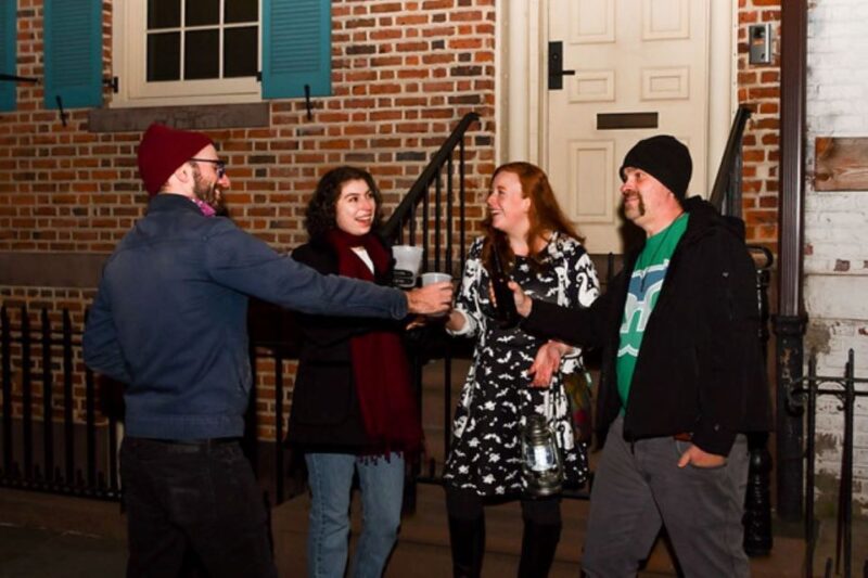 San Francisco: Ghosts, Boos and Booze Haunted Pub Crawl - The Atmosphere at Each Pub Stop