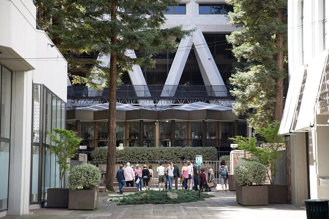 San Francisco in One Day - Discovering the Modern Skyline and Hidden Green Spaces