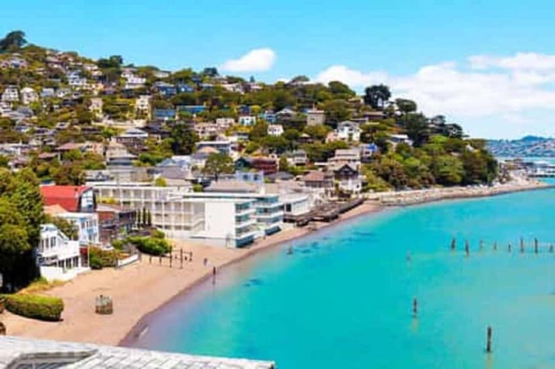 San Francisco: Muir Woods, Sausalito, & Battery Spencer Tour - Viewing the Bay from Battery Spencer