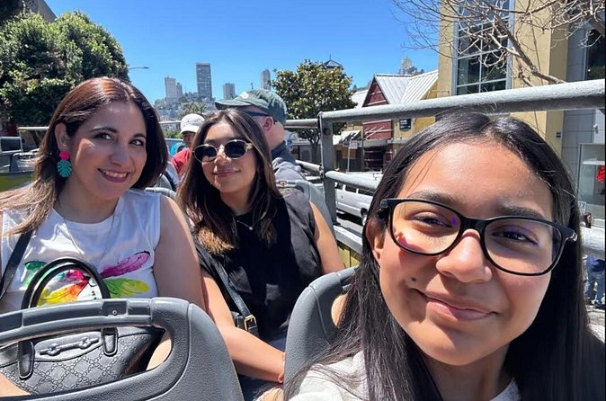 San Francisco: Shared Deluxe Bus sightseeing Tour with 20 Stops - Summary of the Tours Strengths and Considerations