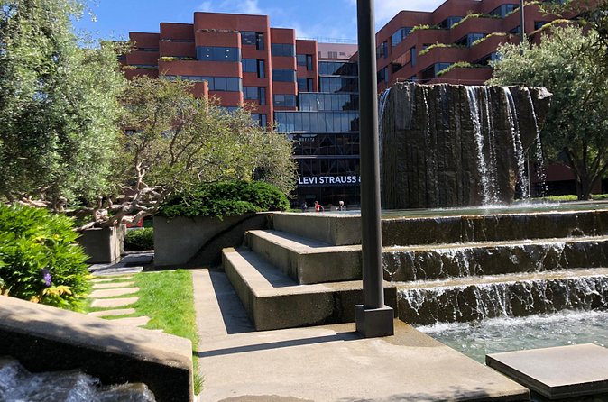 San Francisco Telegraph Hill & The Old Waterfront Tour - The Hidden Garden and Spectacular Bay Vistas at Coit Tower