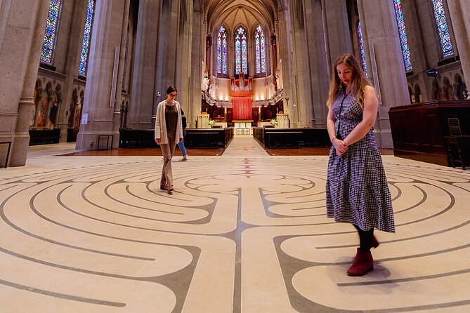 San Francisco's Grace Cathedral Self-Led Exploration - Discover the Architectural Marvel of Grace Cathedral