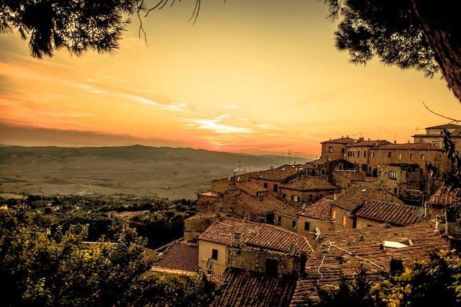 San Gimignano and Volterra Tour by Private Luxury Van - Explore Tuscany’s Medieval Towns in Comfort and Style