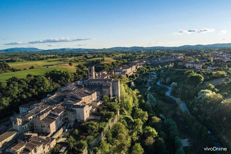 San Gimignano: Drone Tour video in tuscany - Key Points