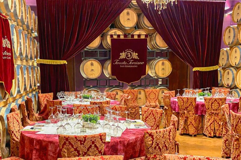 San Gimignano: Lunch or Dinner at a Winery with Wine Tasting - Opportunities to Purchase Wines to Take Home