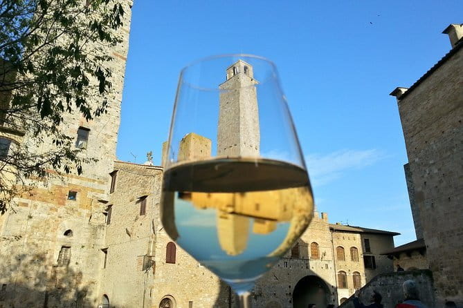 San Gimignano, Siena, Monteriggioni: Fully Escorted Tour, Lunch & Wine Tasting - The Experience of Free Time and Optional Visits