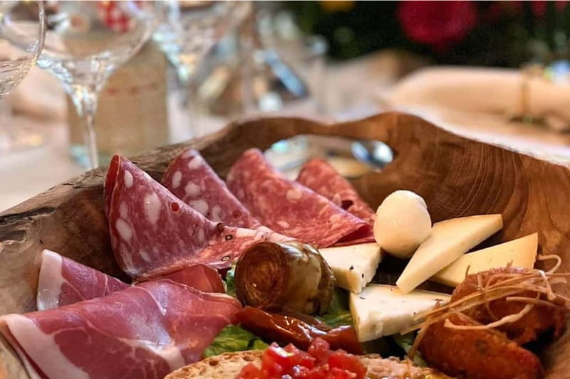 San Gimignano: Tasting of Tuscan Wines and Cheeses - Inside the Tasting Experience: Wines and Cheeses Paired Perfectly