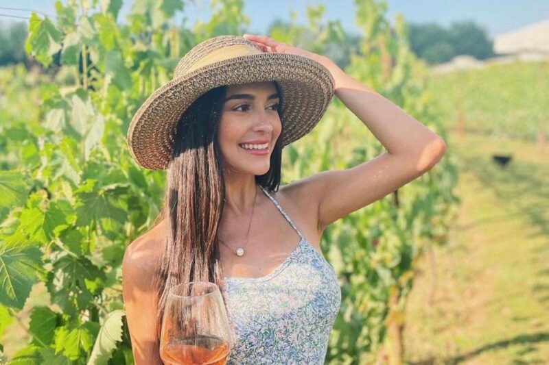 San Gimignano Wine tour from Florence Top Rated Free Shuttle - Booking Flexibility and Multilingual Hosts