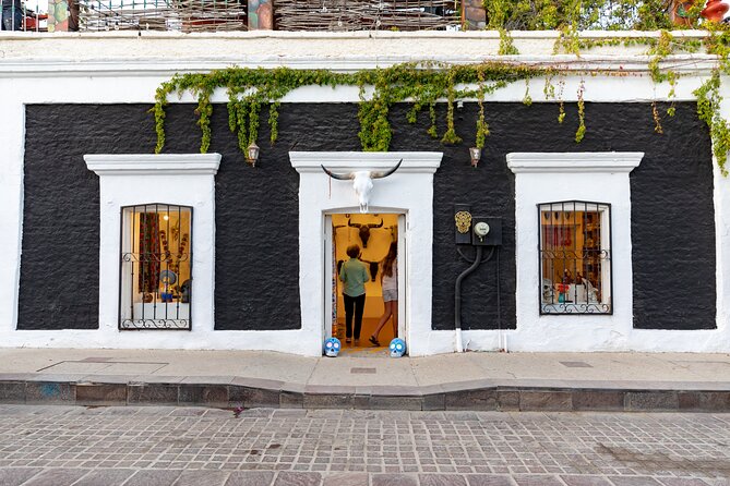 San Jose del Cabo Art Walk, Beer Tasting &Chocolate Demonstration - Exploring San Jose del Cabo’s Artistic Heart: Ivan Guaderrama, Corsica, and La Sacristía