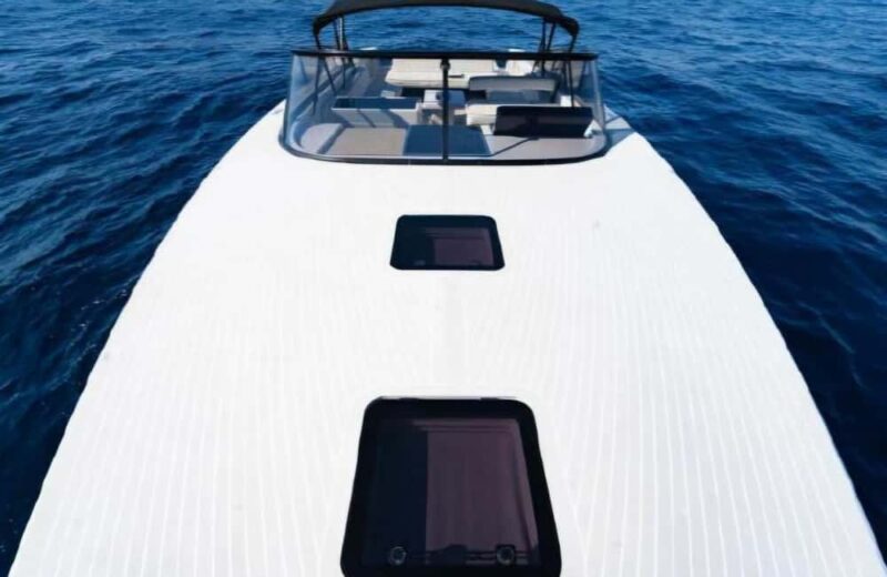 San José del Cabo: Luxury Yacht Experience - The Provider and Customer Satisfaction