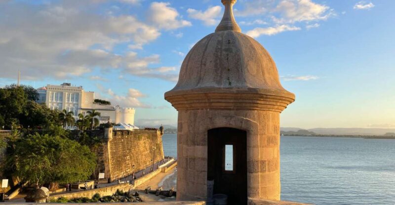 San Juan: Old Town Sunset Walking Tour - Discovering Capilla del Santo Cristo de la Salud and Its Legends