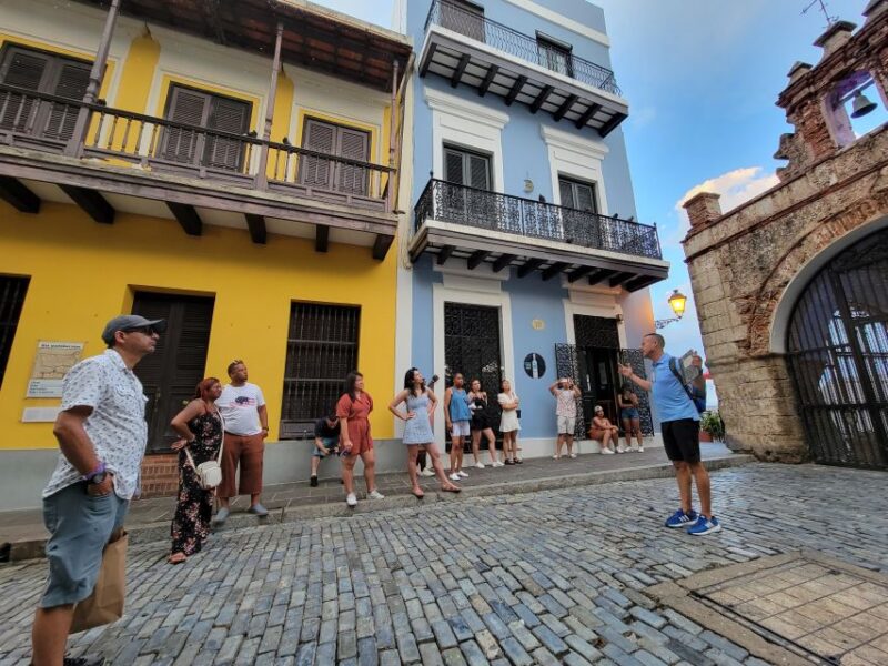 San Juan: Old Town Sunset Walking Tour - The Guide Experience and Local Expertise