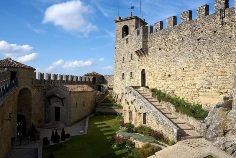 San Marino old town & city tour including 1st & 2nd tower - Key Points