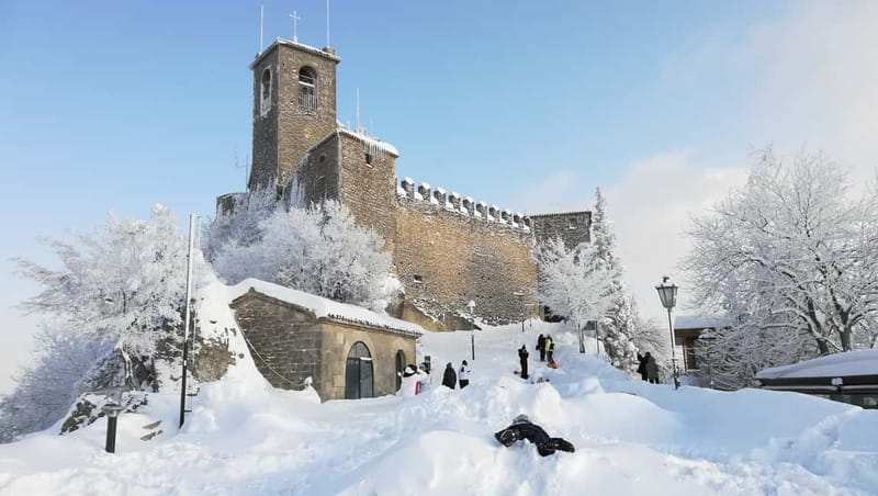 San Marino: Private Historical City Center Walking Tour - Guide Quality and Visitor Experience