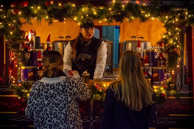 San Marinos Starlit Stroll: A Christmas Walking Tour - Piazza della Libertà and the Winter Wonderland Views