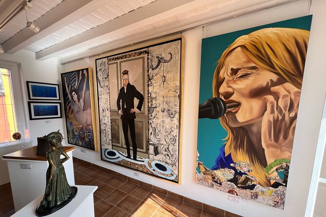 San Miguel de Allende Art Galleries Walking Tour - Modern Mexican Art at Galeria Nudo