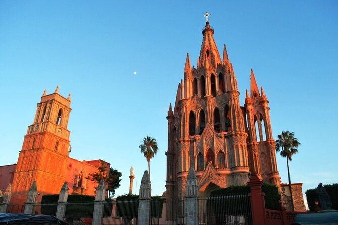 San Miguel de Allende & Queretaro Tour from Mexico City - The Private vs. Small-Group Experience