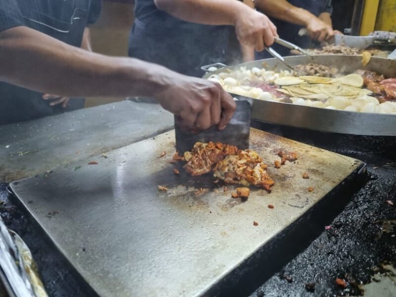 San Miguel de Allende: Street Food Tour - Walking Tour Logistics and Group Size