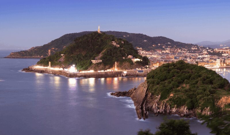 San Sebastian Complete Private Walking Tour + Monte Igeldo - Key Points