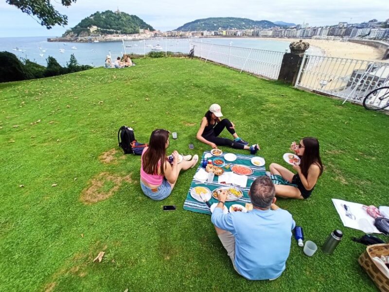 San Sebastián: Discover San Sebastian on a Bike - Ending with a Scenic Basque Picnic