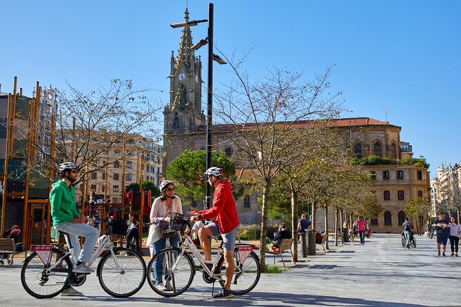 San Sebastian E-bike trour: Basque History and Cultural. - Admirable Views from Zurriola Beach