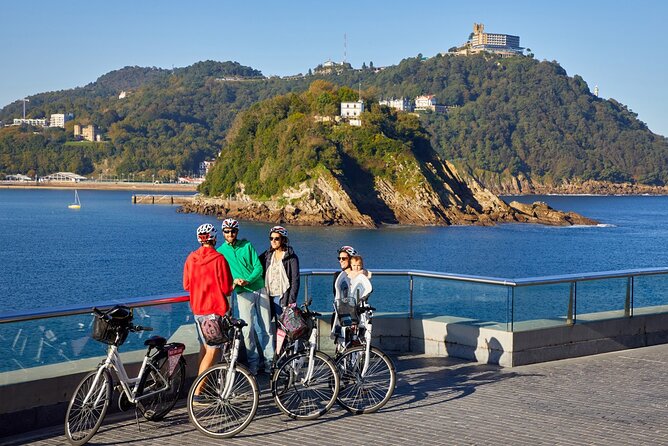 San Sebastian E-bike trour: Basque History and Cultural. - The Bidegorri Bike Path and Miramar Palace