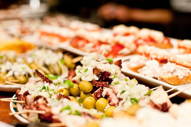 San Sebastian Evening Pintxo Tour with Wine - The Role of the Guide: Knowledgeable and Personable