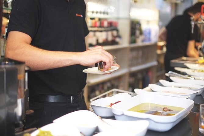 San Sebastian Evening Pintxo Tour with Wine - Flexibility and Personalization