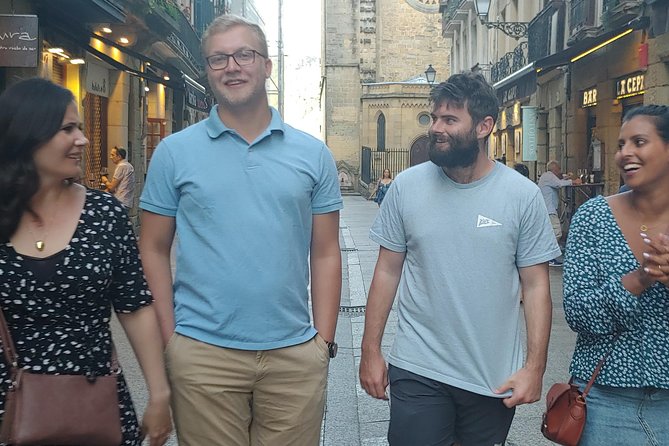 San Sebastián Food & History Tour: Dinner with a Local Twist - Key Points