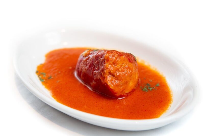 San Sebastian: Guided Txikiteo Experience - Tasting Local Wines and Savoring Shared Dishes