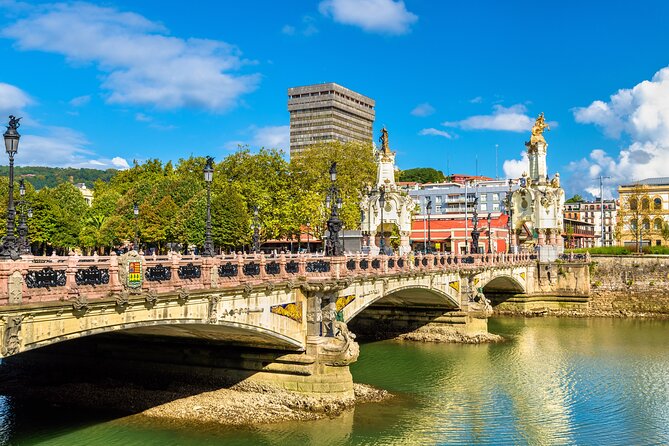 San Sebastian Historic Walking Tour in Small Group - The Tour’s Flexibility and Personalization