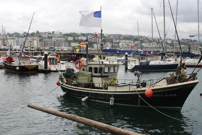 San Sebastián Market & Lunch Tour with Basque Bites - Beverage Selections: From Cider to Txakoli