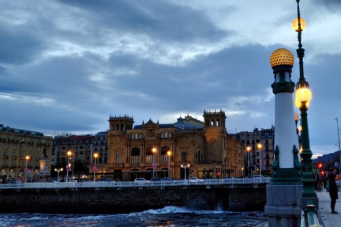 San Sebastián Market & Lunch Tour with Basque Bites - Practical Details: Meeting Point and Group Size