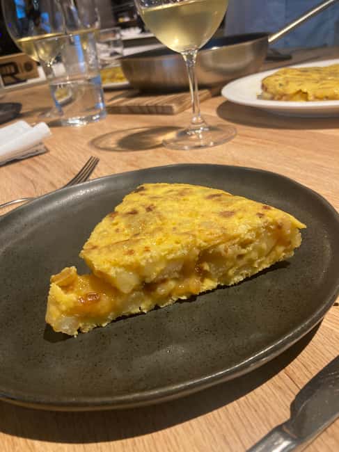 San Sebastián: Market Tour, Cooking Class, & Meal - Starting Point at La Bretxa Market in San Sebastián