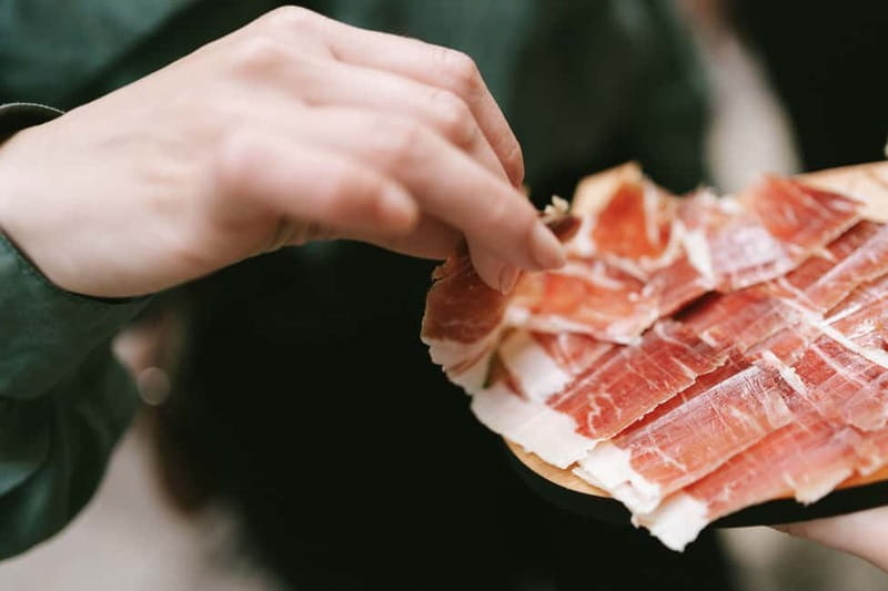 San Sebastian: Pintxos and Wine Tour - Discover San Sebastian’s Pintxos and Wine Culture in Just 3 Hours