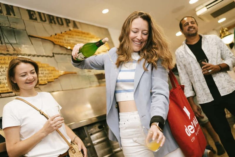 San Sebastian: Pintxos and Wine Tour - Key Points