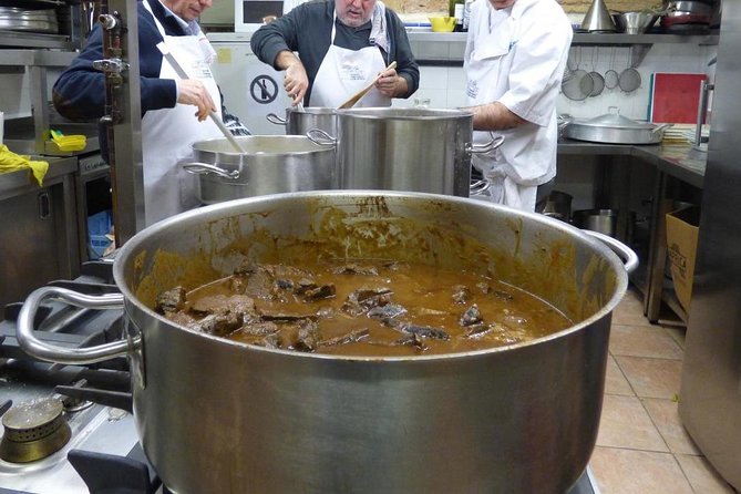 San Sebastián Private Food-Historical tour & meal at a Gastronomy Club - The Chef’s Cooking Demonstration and Food Highlights