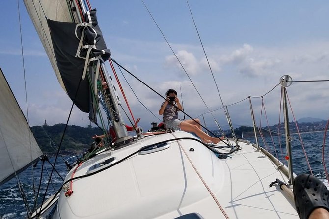 San Sebastian Private Sailing at La Concha Beach & Pasai Donibane - Optional Catering and Refreshments